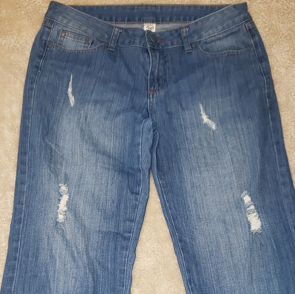 PrAna size 8 distressed Breathe jeans